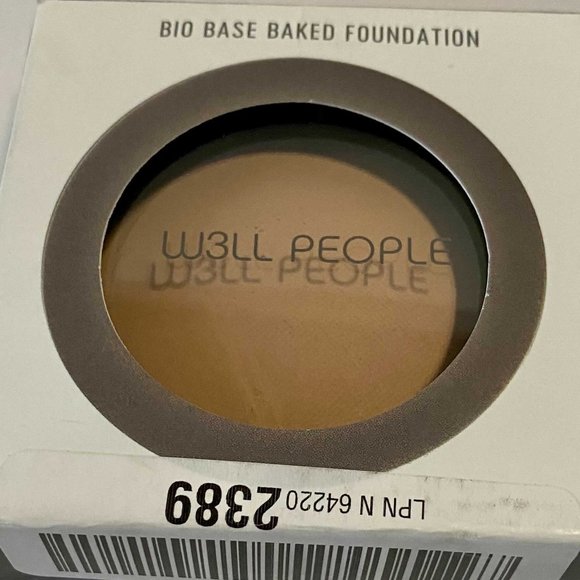 W3ll People Other - Natural Bio Base Baked Foundation  (Medium Neutra)